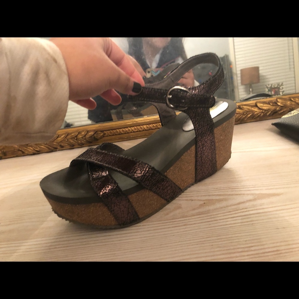 Volatile Wedges